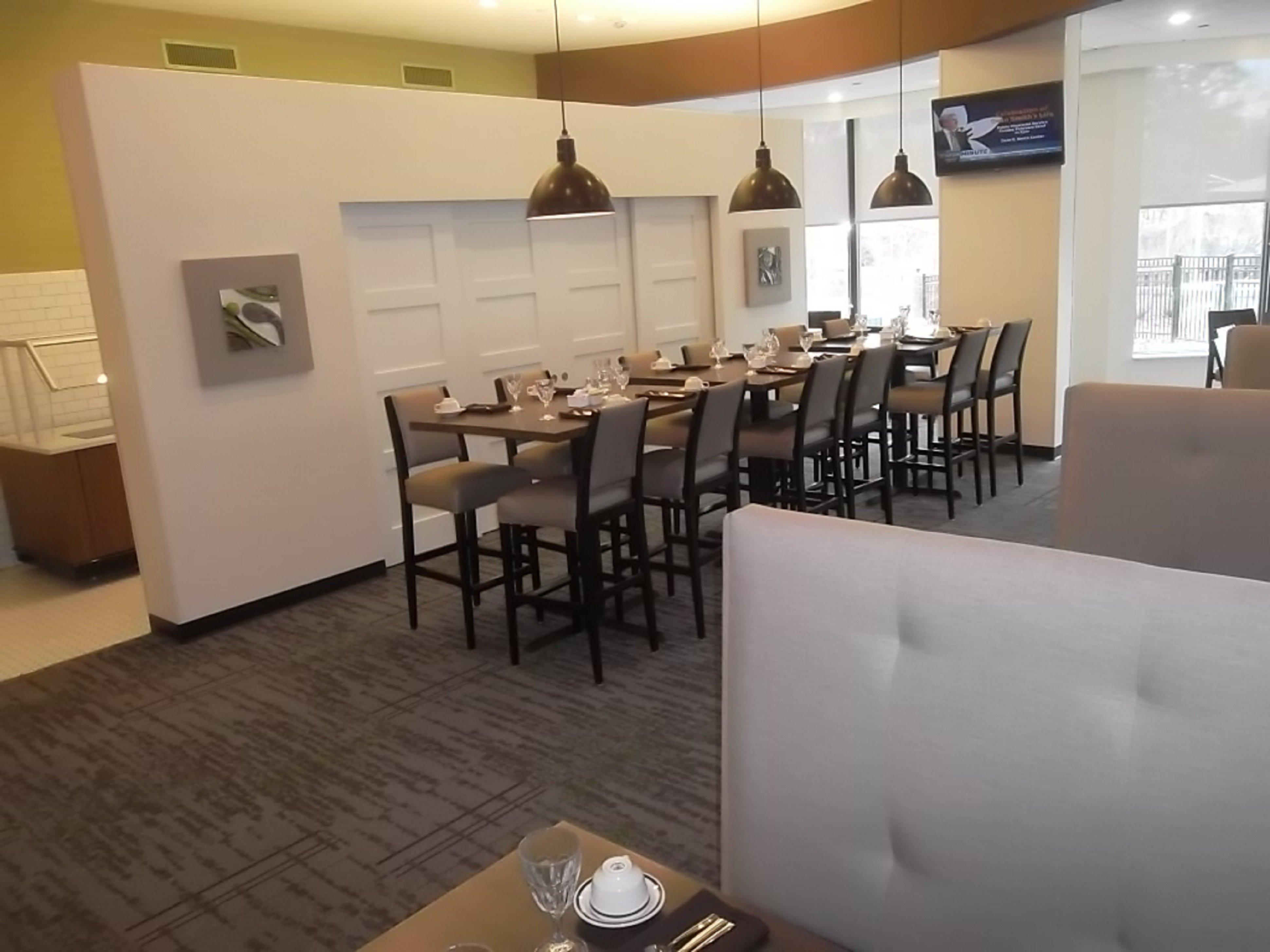 Holiday Inn Greensboro Coliseum By Ihg Eksteriør bilde