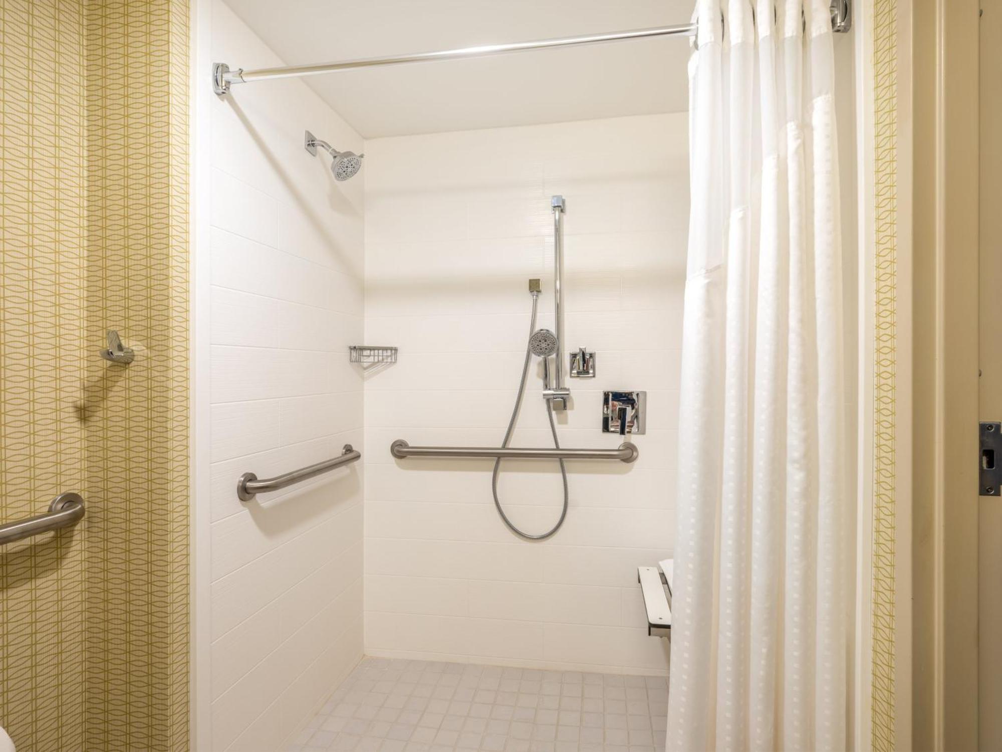 Holiday Inn Greensboro Coliseum By Ihg Eksteriør bilde