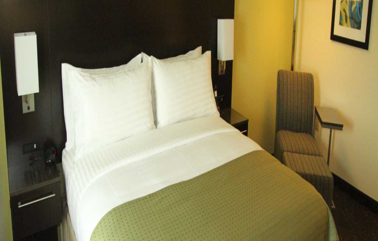Holiday Inn Greensboro Coliseum By Ihg Eksteriør bilde